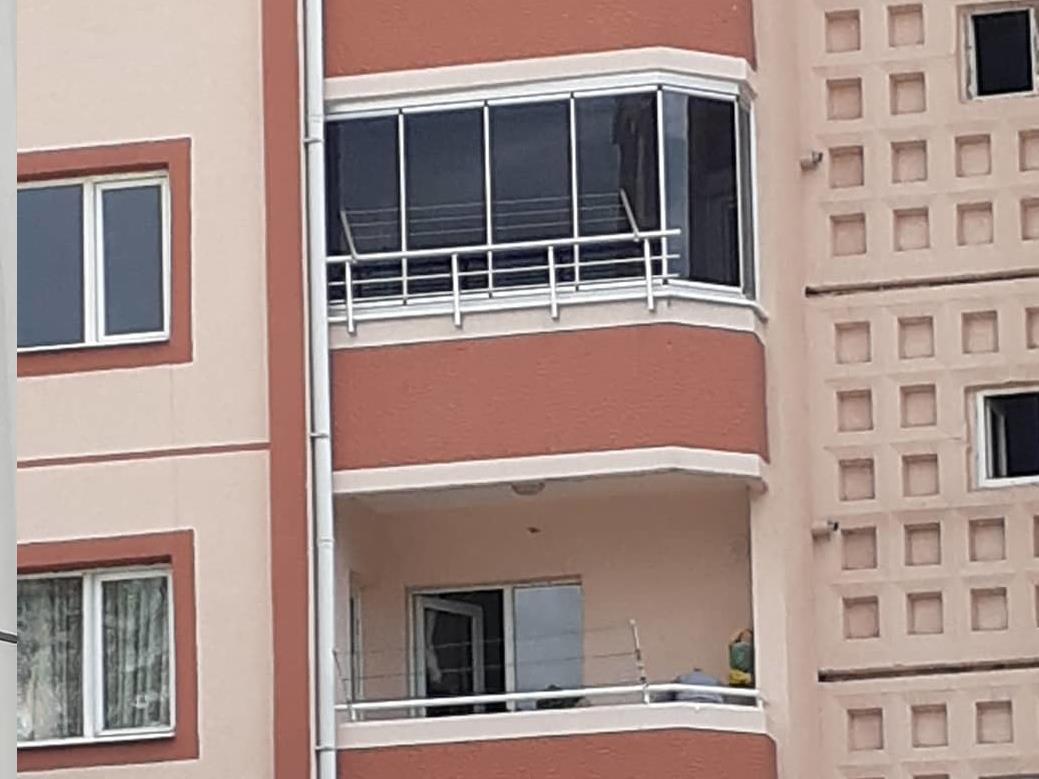 Cam Balkon 12